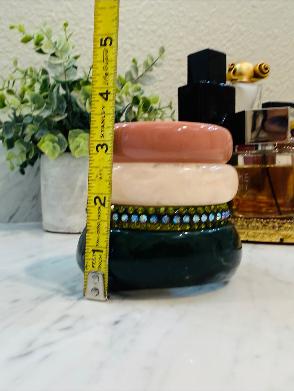 Vintage Lucite Bangle Set Green and Pink - Picture 6 of 11